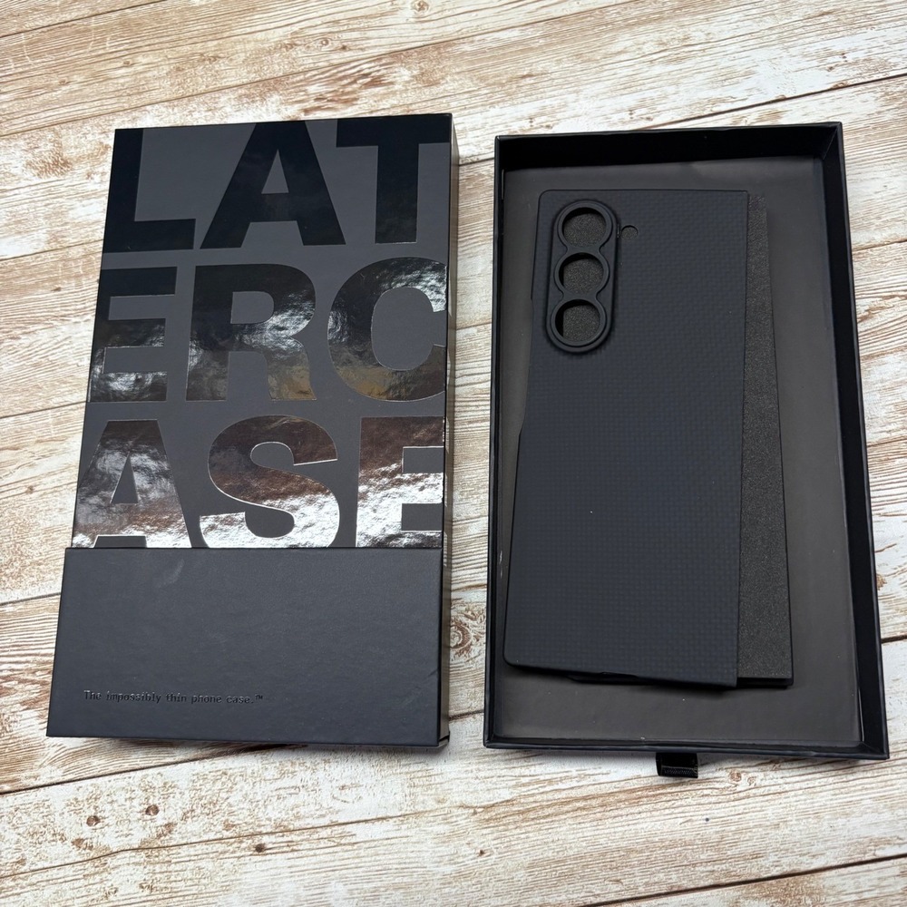 Latercase for Samsung Galaxy Z Fold 6 Midnight Impossibly Thin New open Box